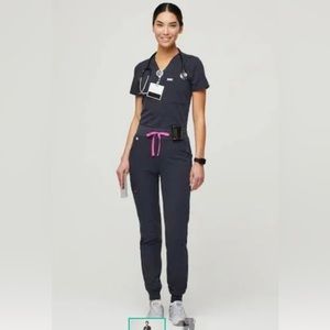 FIGS Zamora Jogger Scrubs Pants and Matching Top